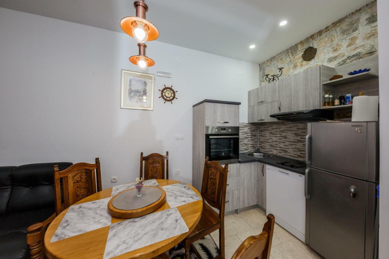 Apartman Lavanda Kaštela Eksteriør billede